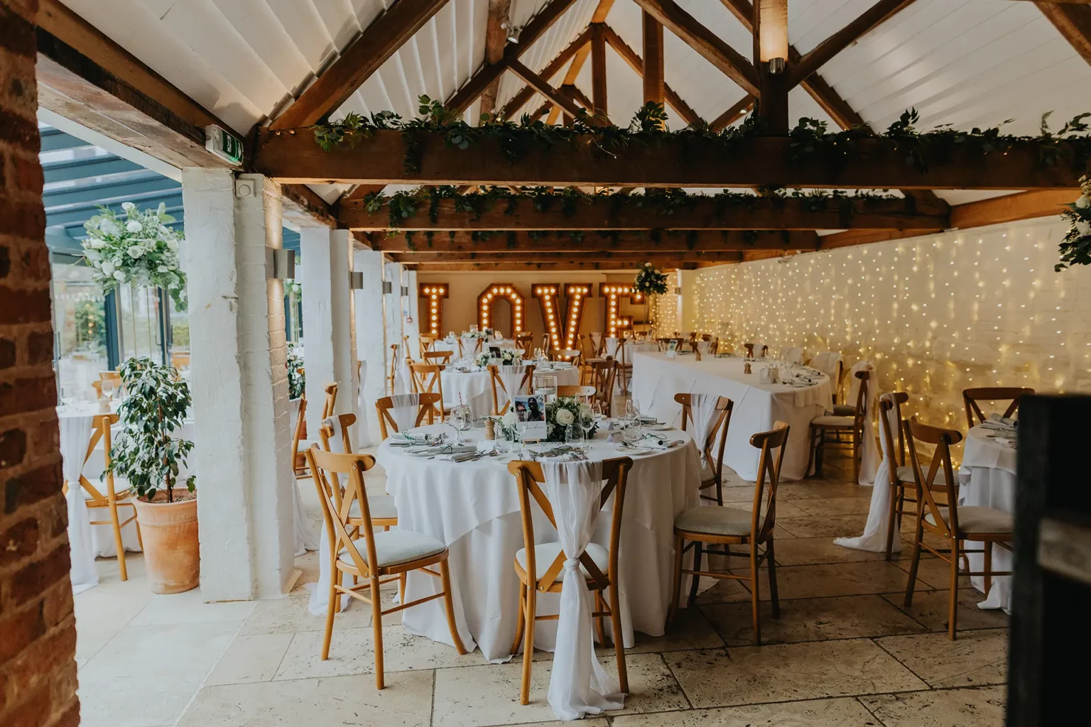 curradine barns barley barn