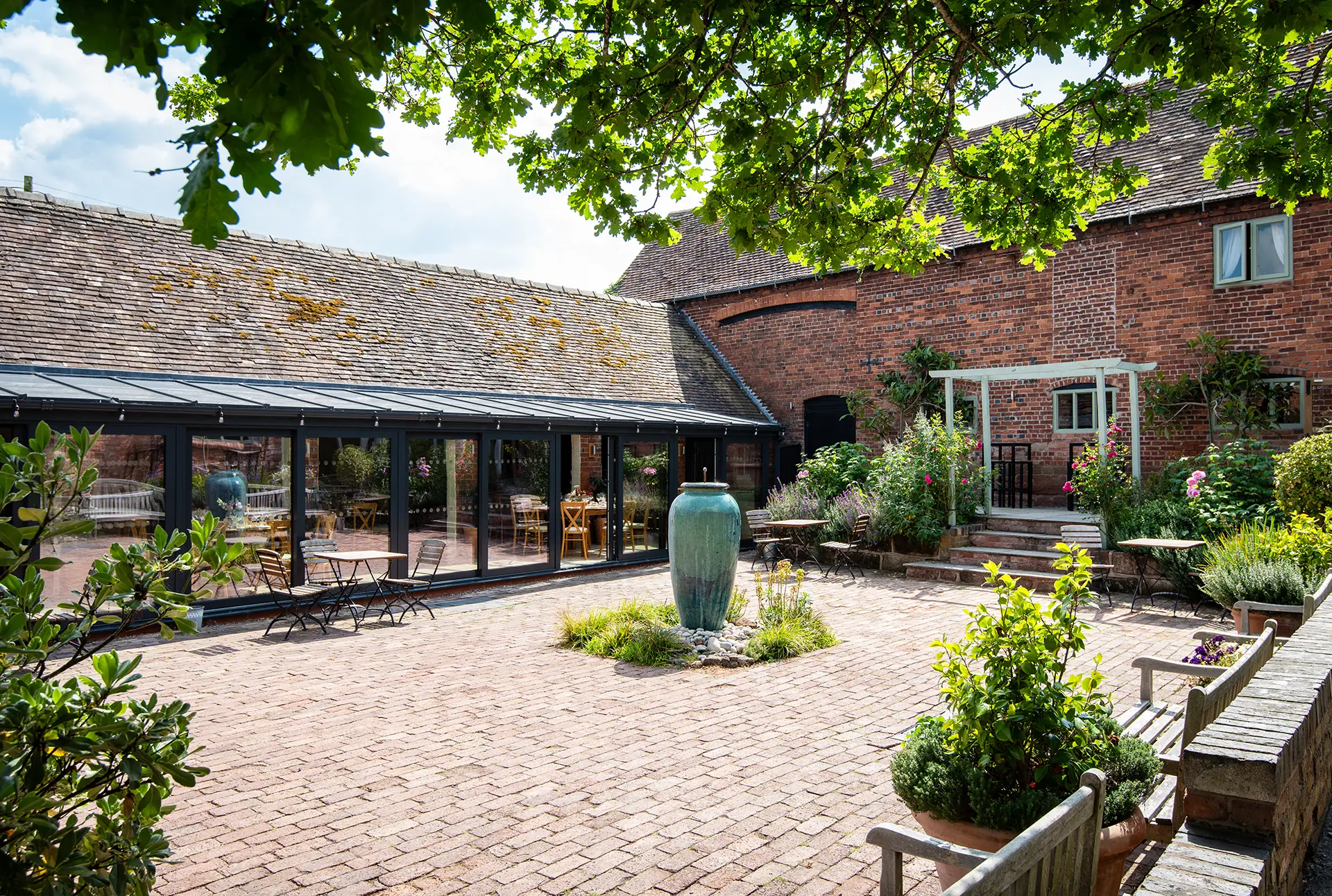 curradine barns courtyard