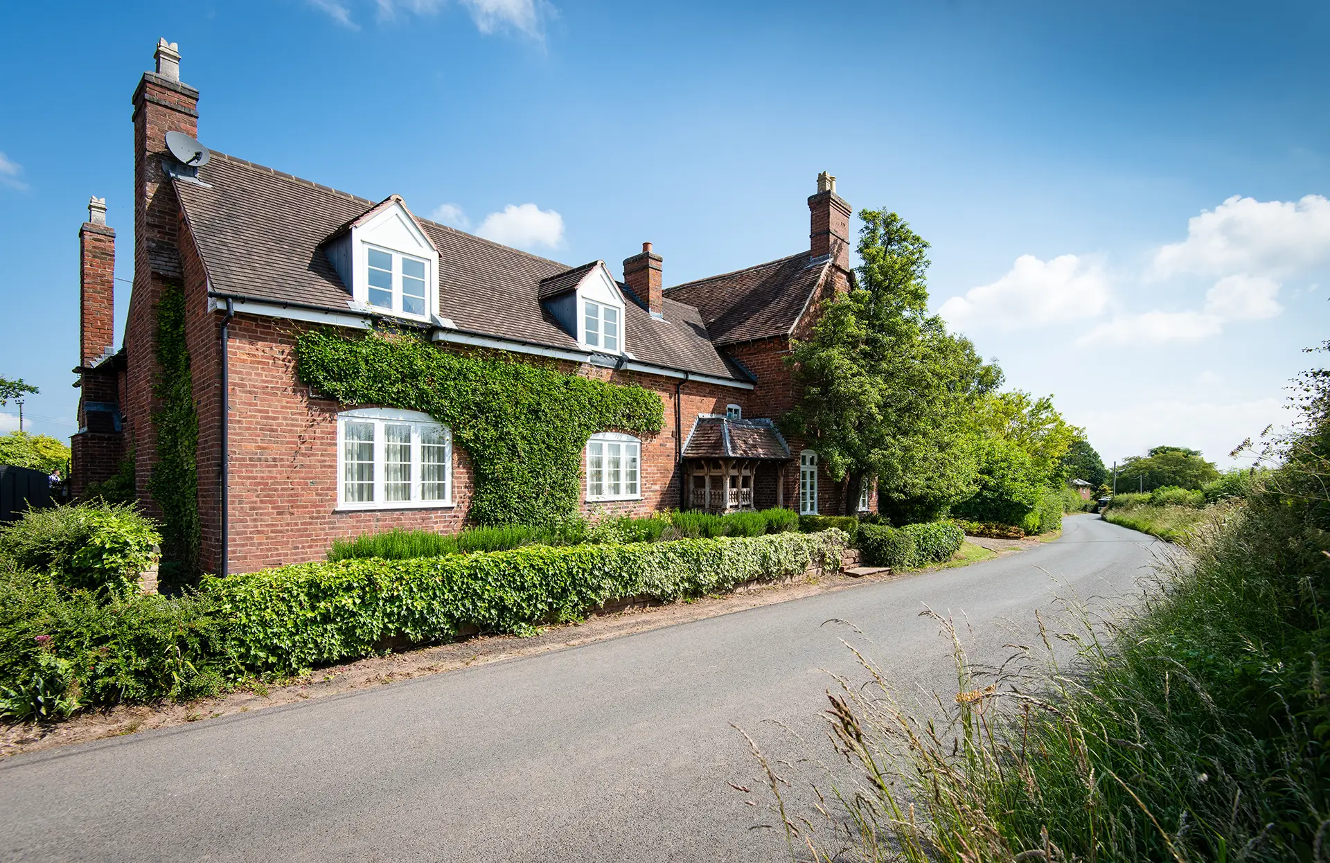 curradine barns farmhouse front